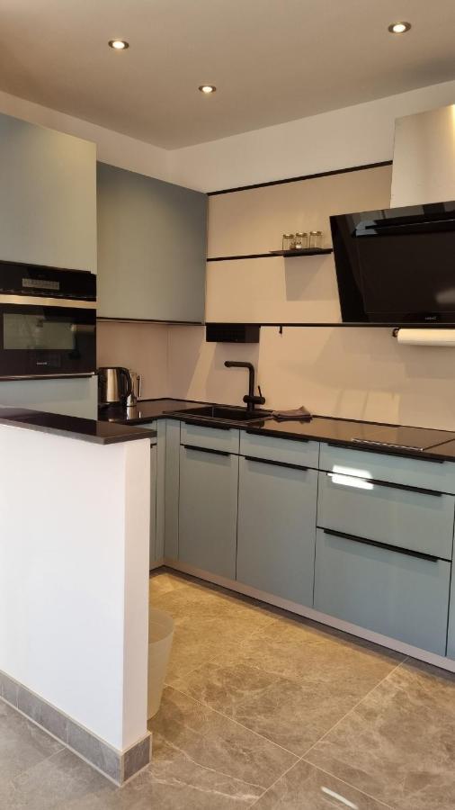 70 Qm Grosses Apartment Mit Garten Zwischen Potsdam Und Berlin Stahnsdorf Esterno foto